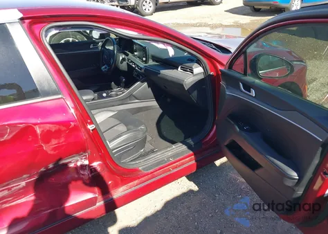 2021 Kia K5 Gt Line z USA, uszkodzony, nr VIN 5XXG64J29MG073554